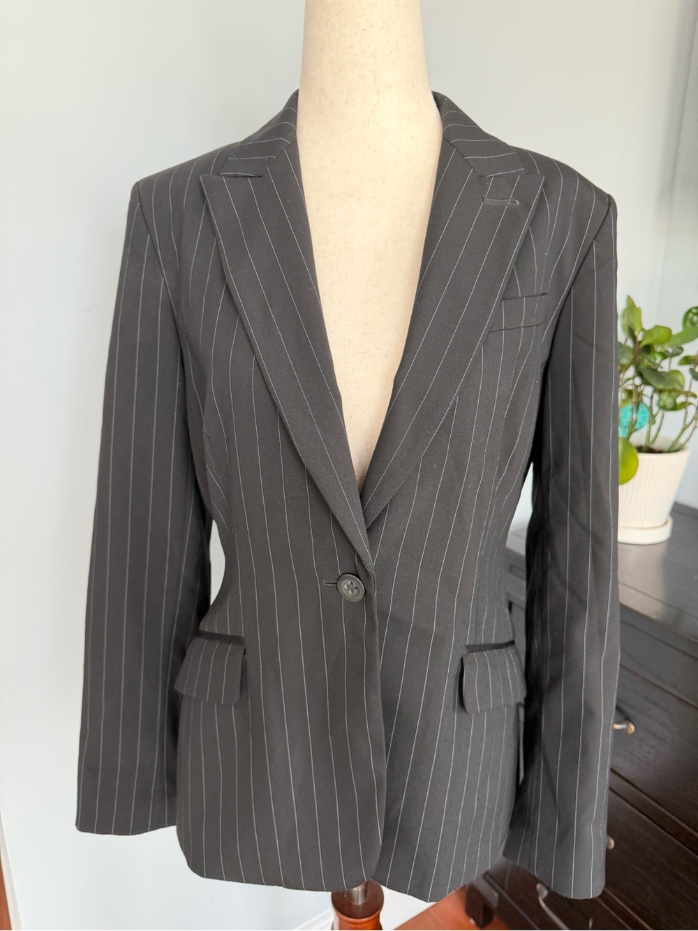 I.N.C. Petite Black Pinstripe Tailored Blazer 6P - Y2K